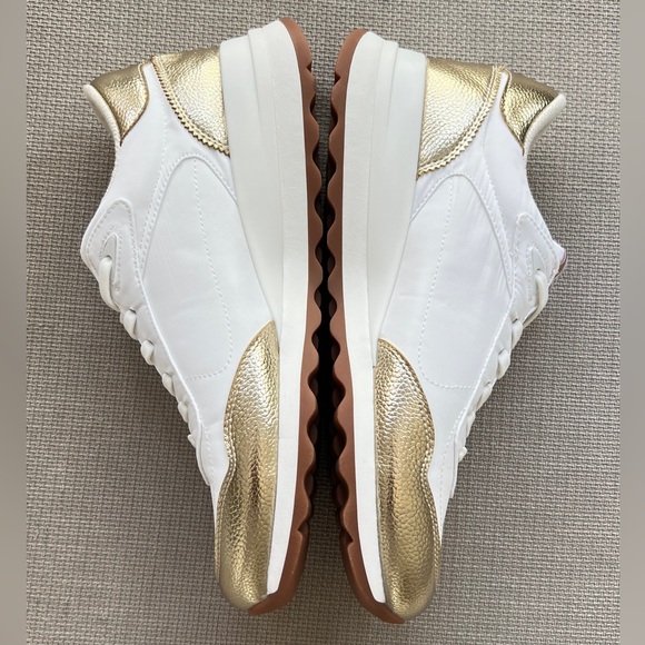 💫 White and gold sneakers - Picture 5 of 15